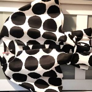 Gracia B&W Dot Peplum Full Zip Cape Sleeve Jacket